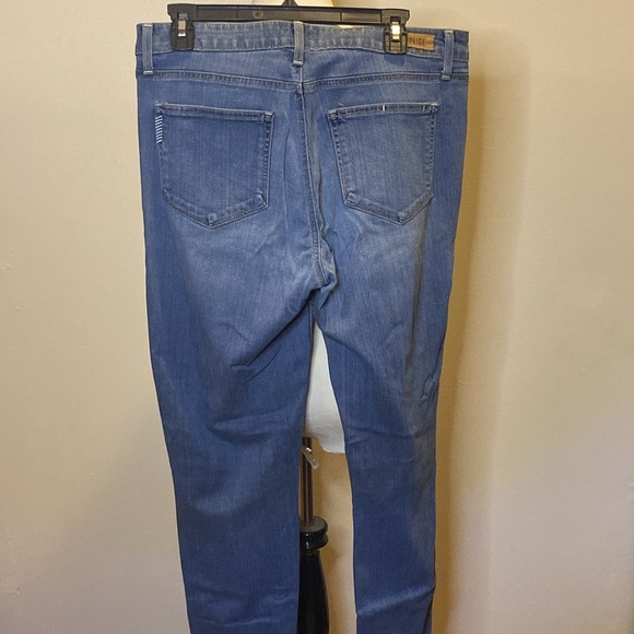 Paige Hoxton Skinny Ultra Skinny Denim Jeans in a Light Blue Wash (31W x 30L) - Picture 5 of 7